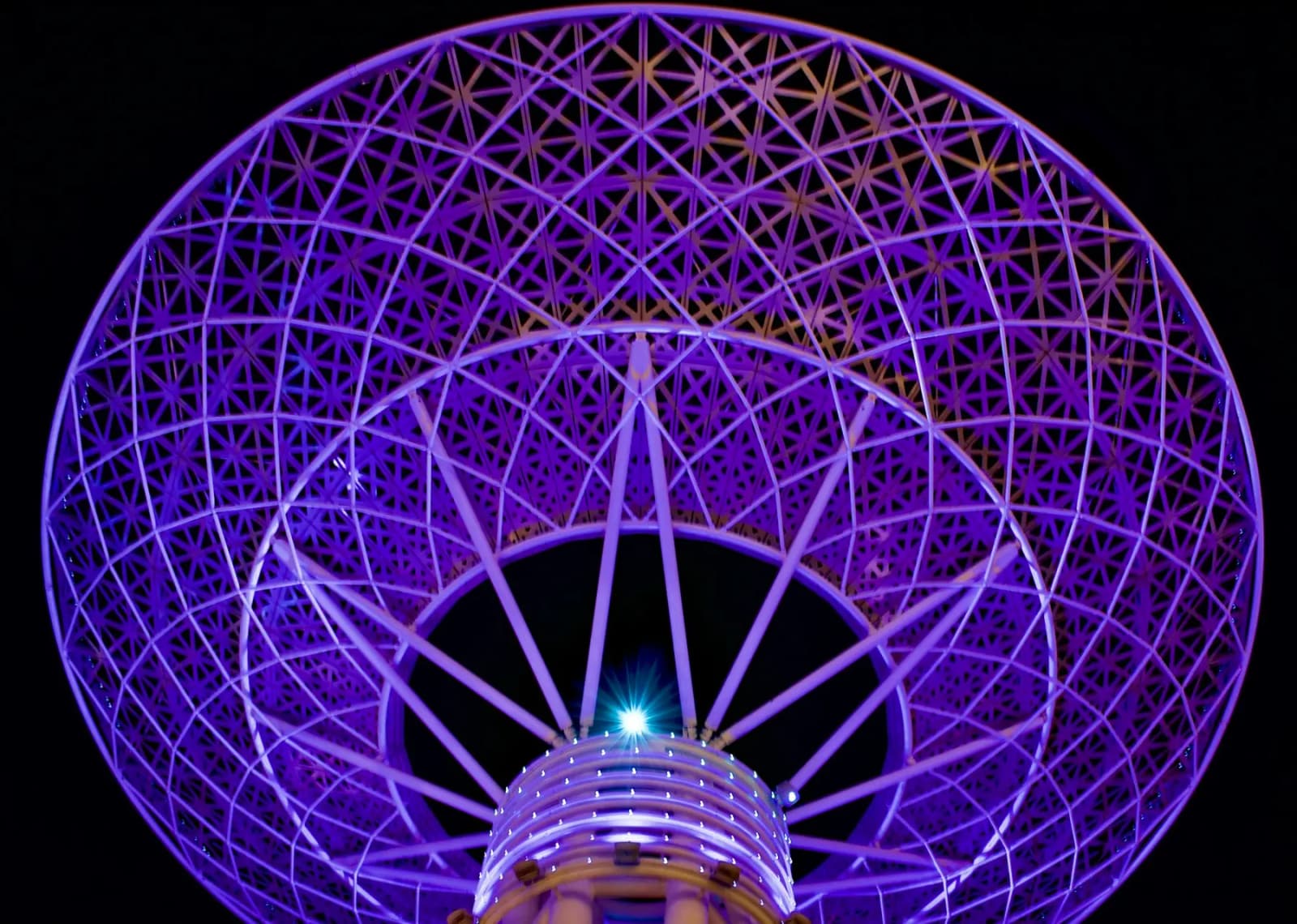 Iconic Dubai view: Expo City · Al Wasl